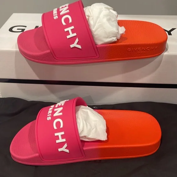 ‼️SOLD‼️New Season 3D Givenchy Logo Debossed Slides size 36 - Picture 4 of 6
